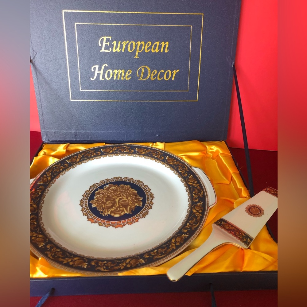 T. Baveria Cake plate, and spatula German design